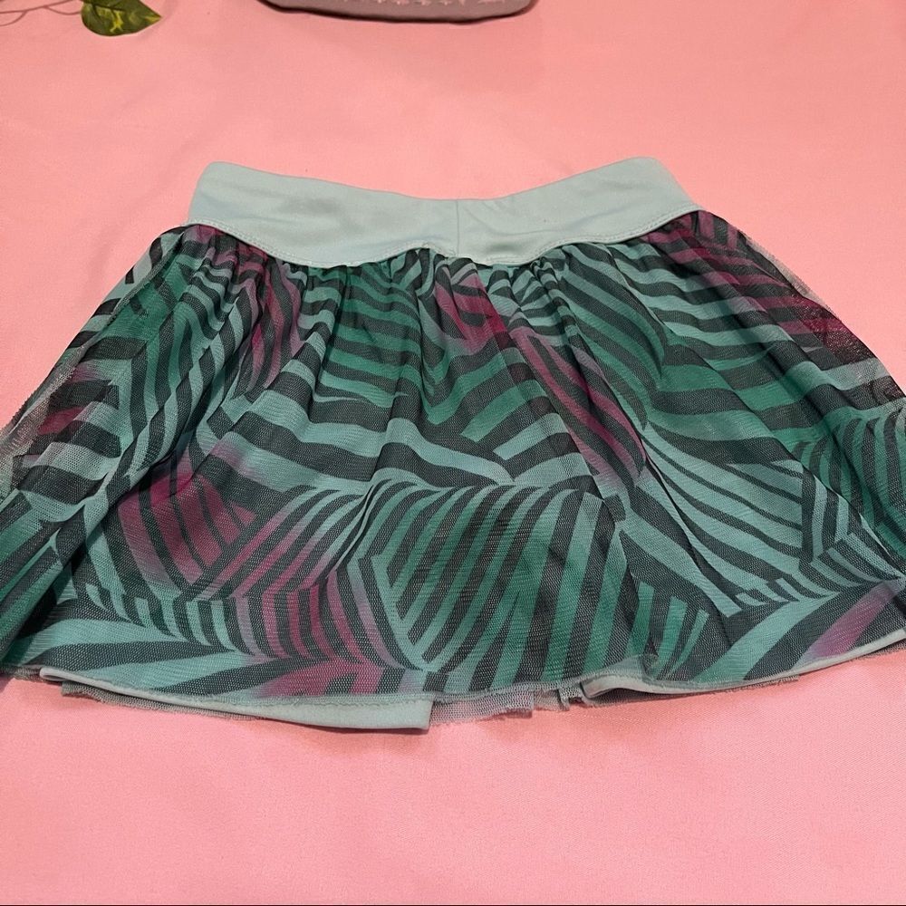 adidas Girl's Printed Mesh Skort Sz 4T - Picture 4 of 12